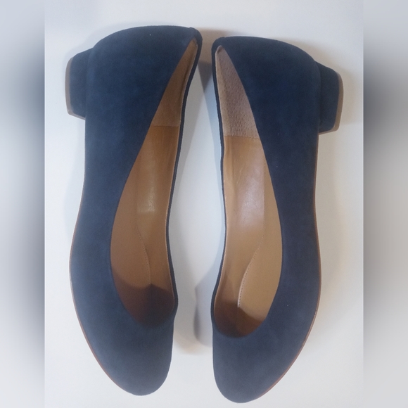 J. CREW NAVY BLUE SUEDE FLAT SHOES sz 7.5 women - Picture 6 of 9